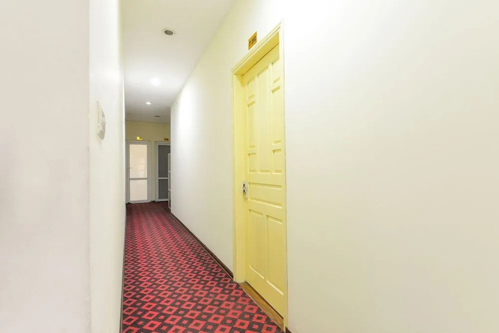 WestLake Hotel HN - by BAY LUXURY