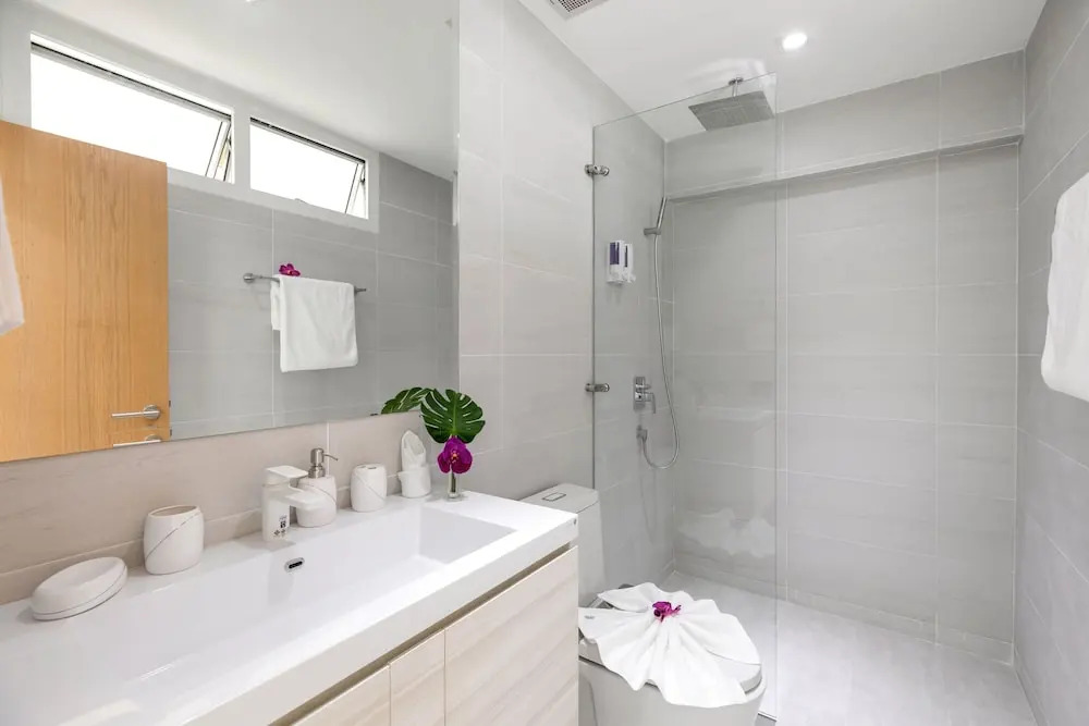 Chaweng Noi Luxury 4BR Blue Dream Villa