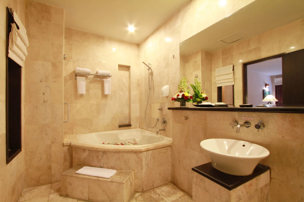 The Lokha Legian Resort & Spa