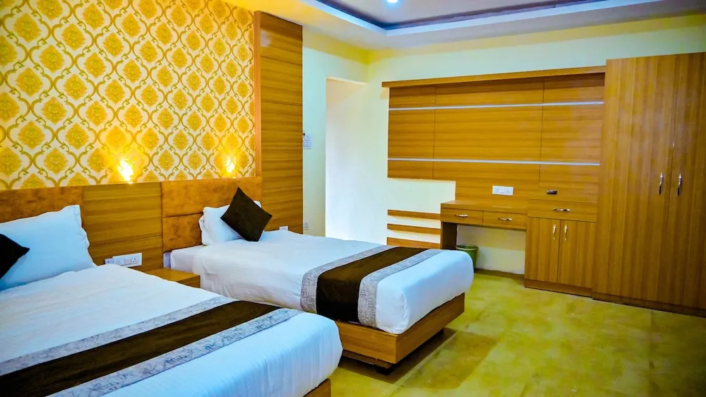 Hotel Star Holiday