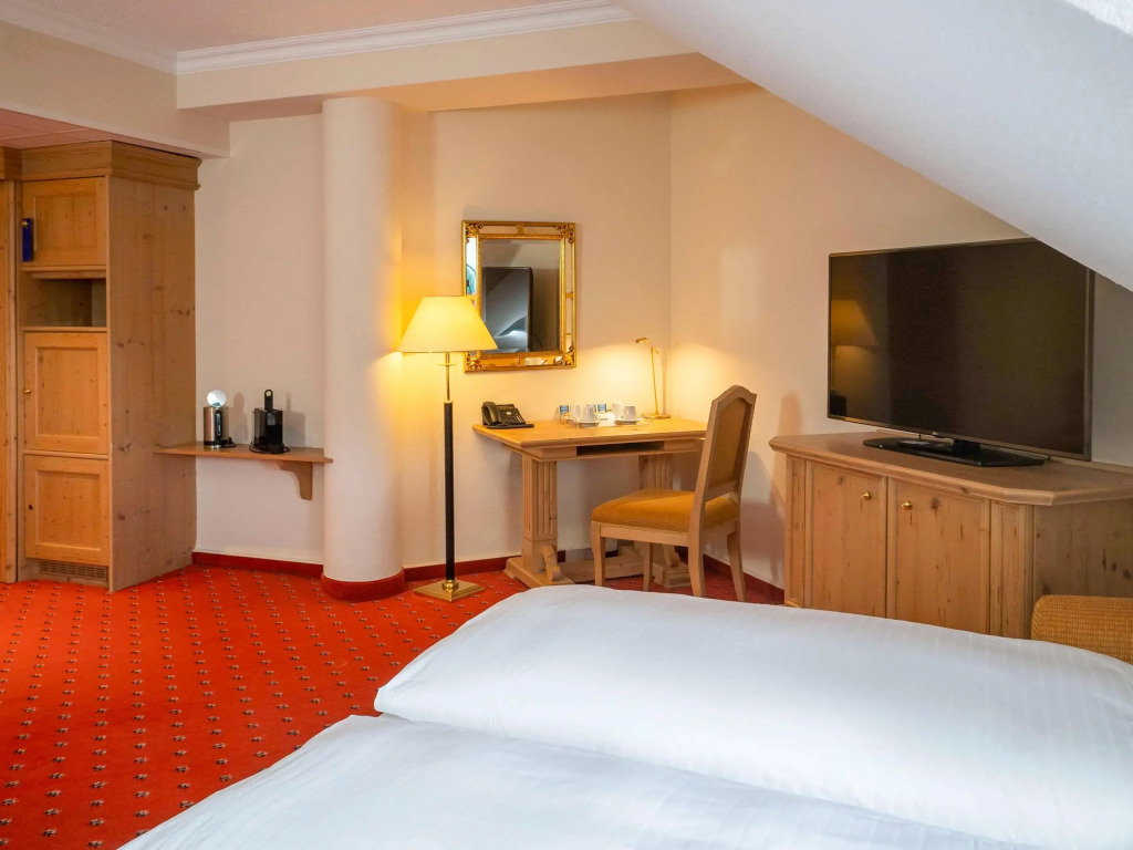 Atomis Hotel Munich Airport by Mercure