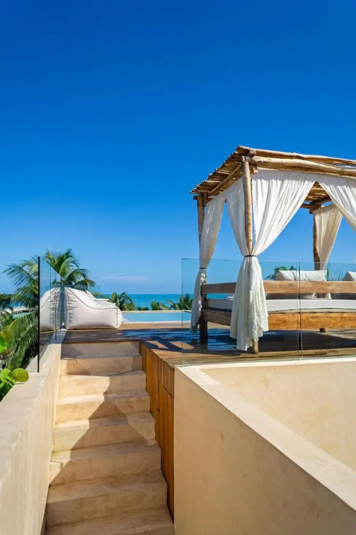 Mero Mero Hotel
