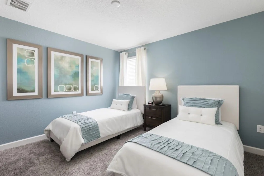 Champions Gate 9046 - Nine Bedroom Pool Home