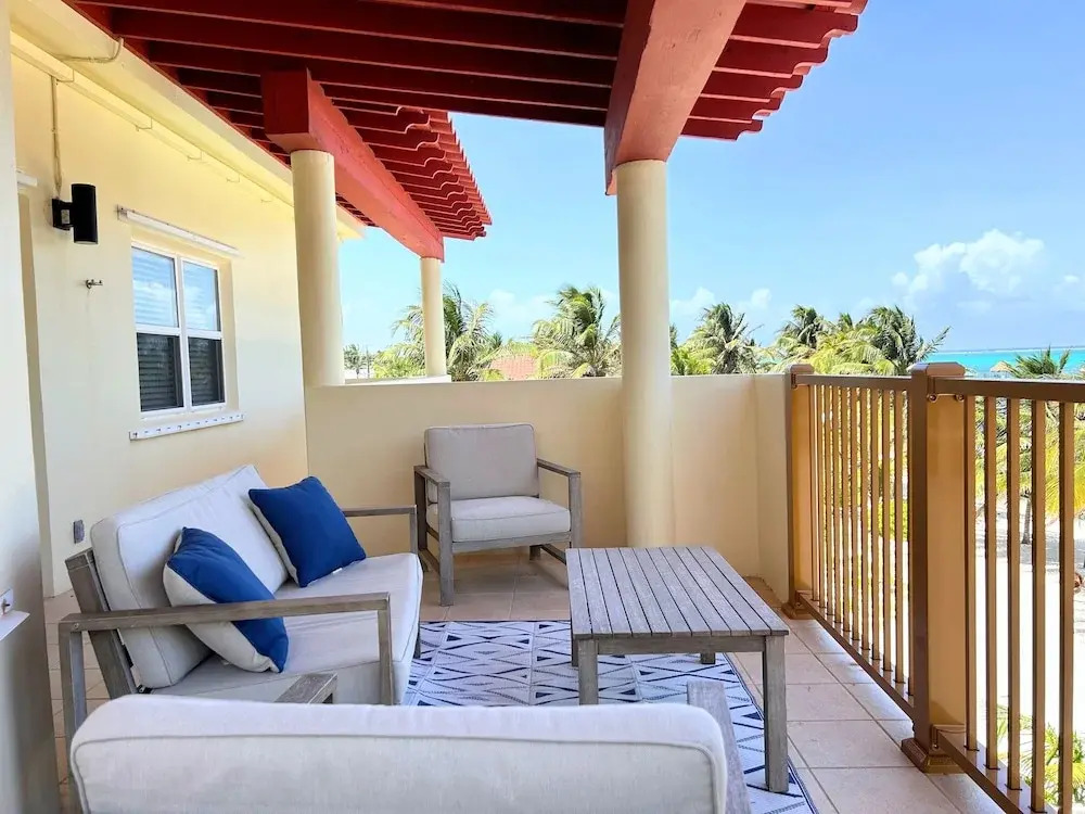 Miramar Villas