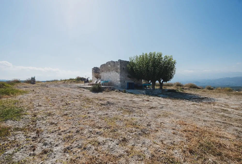 Karavos View - An artists hideaway Paradise