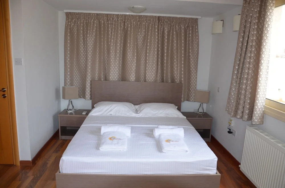 Anthorina Villa 13