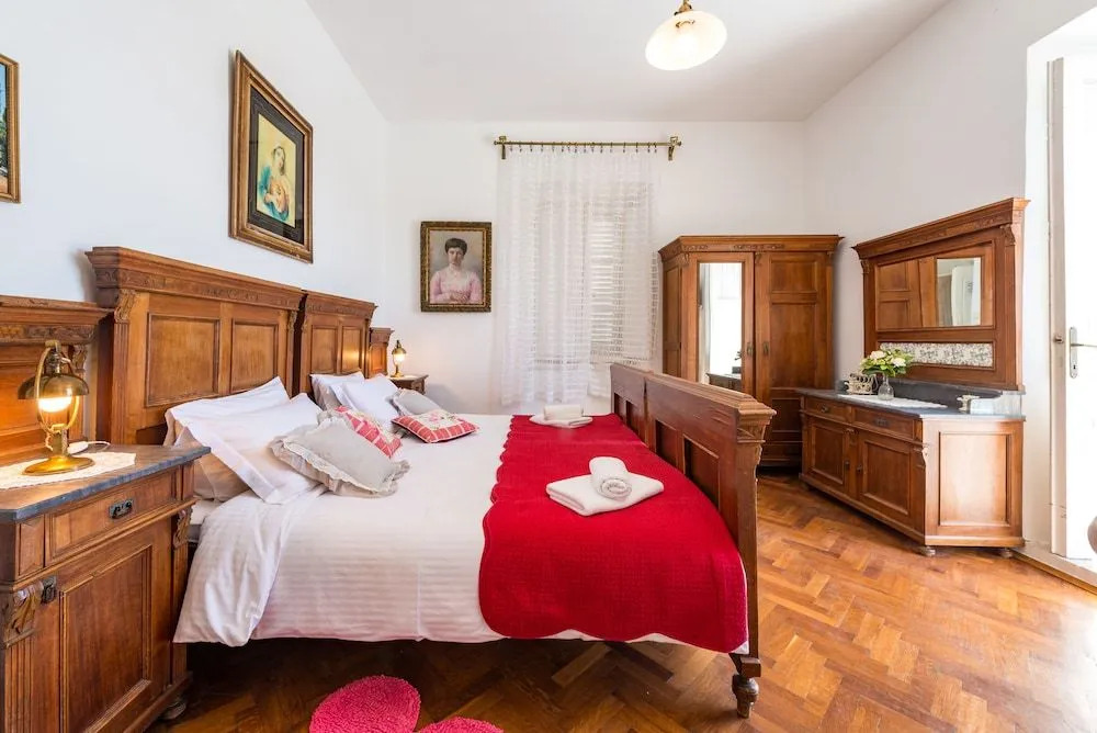 Villa Adriatica - 4 bedroom vacation house