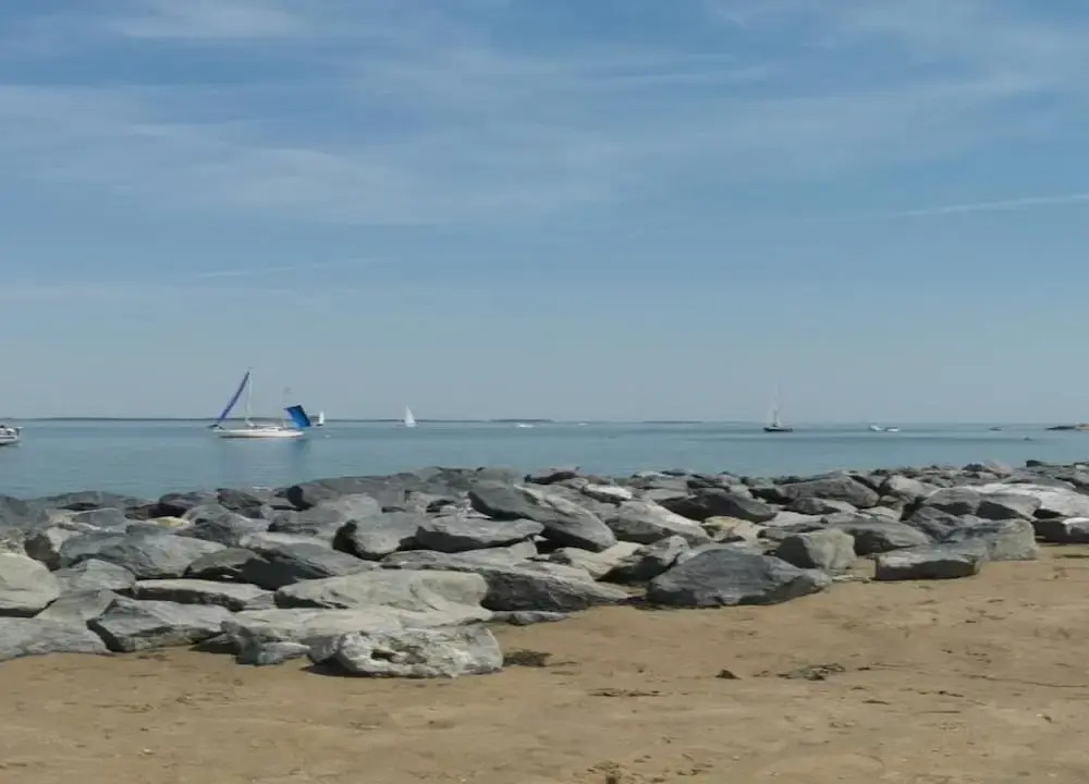 leisure retrete with costal nature