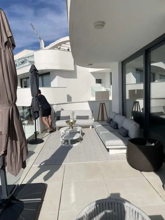 Huswell - Oceanview Stay in Higuer n West