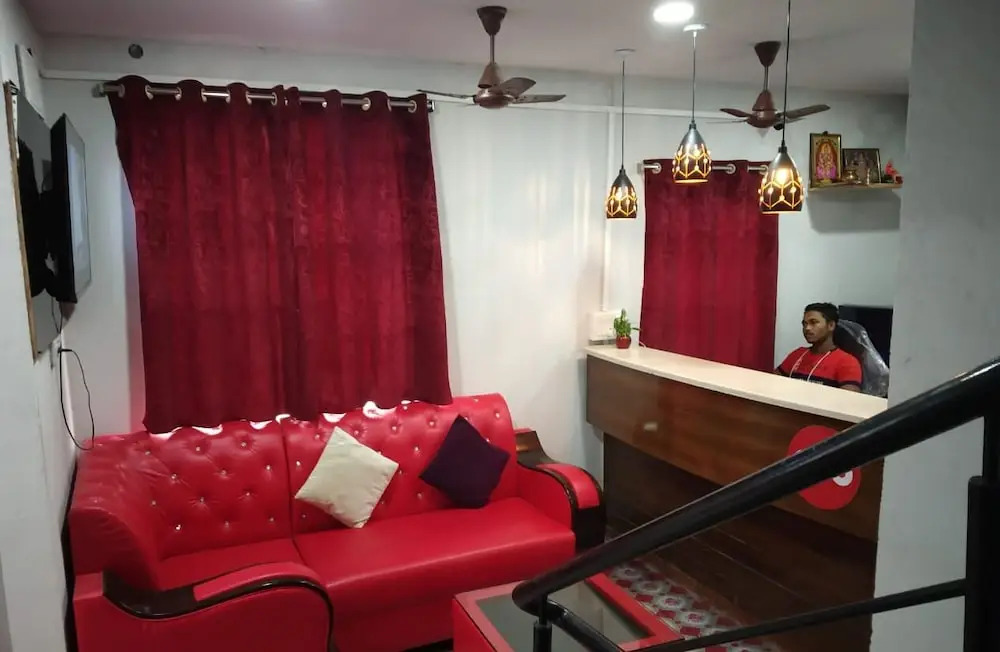 iROOMZ Hotel Galaxy Grand