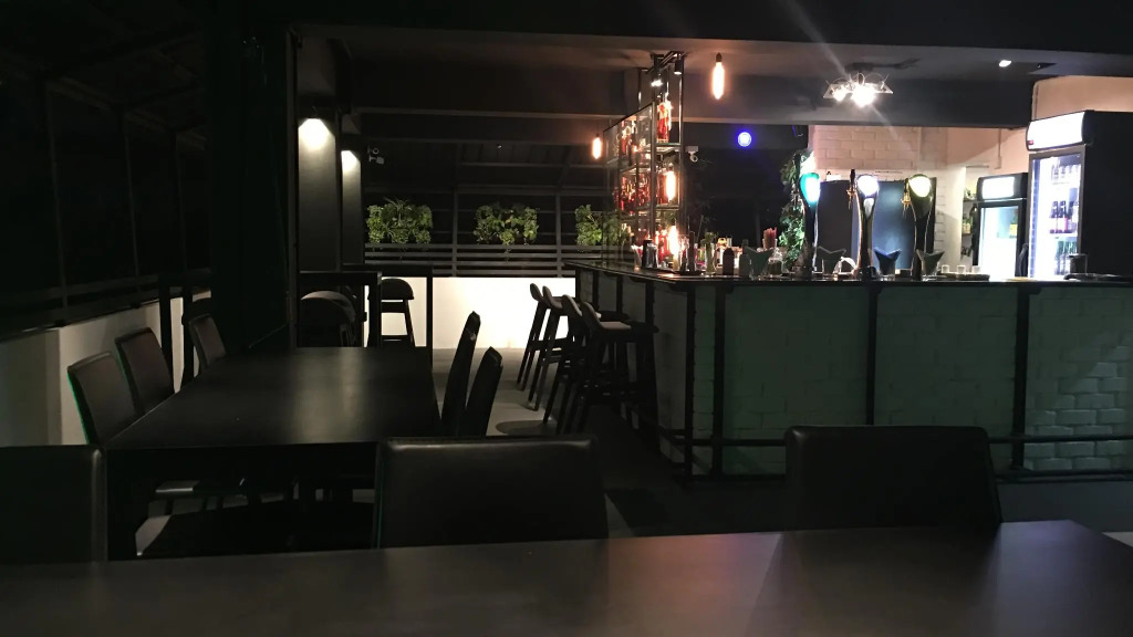 YAMA HOTEL & ROOFTOP BAR