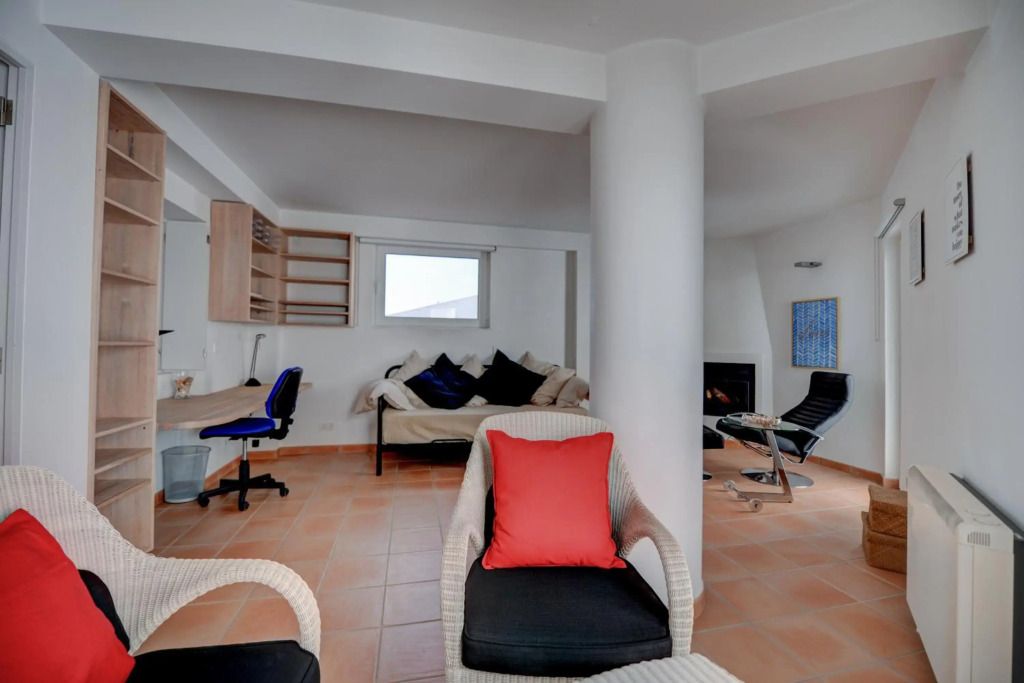The Fantastic Beach House of Luz