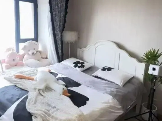 Shiyi Seaview Homestay (Dalian Lvshunkou Huafa New Town Branch)