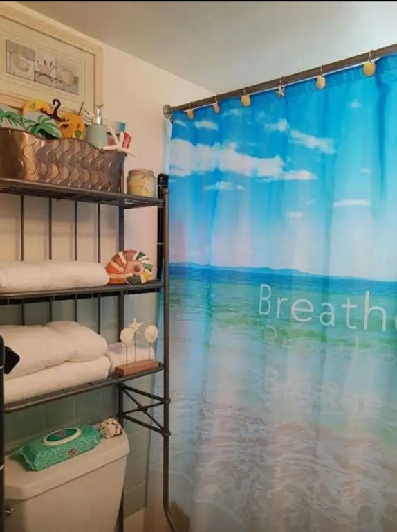 Tropic Terrace #5 - Beachfront Rental Studio Bedroom Apts by Redawning
