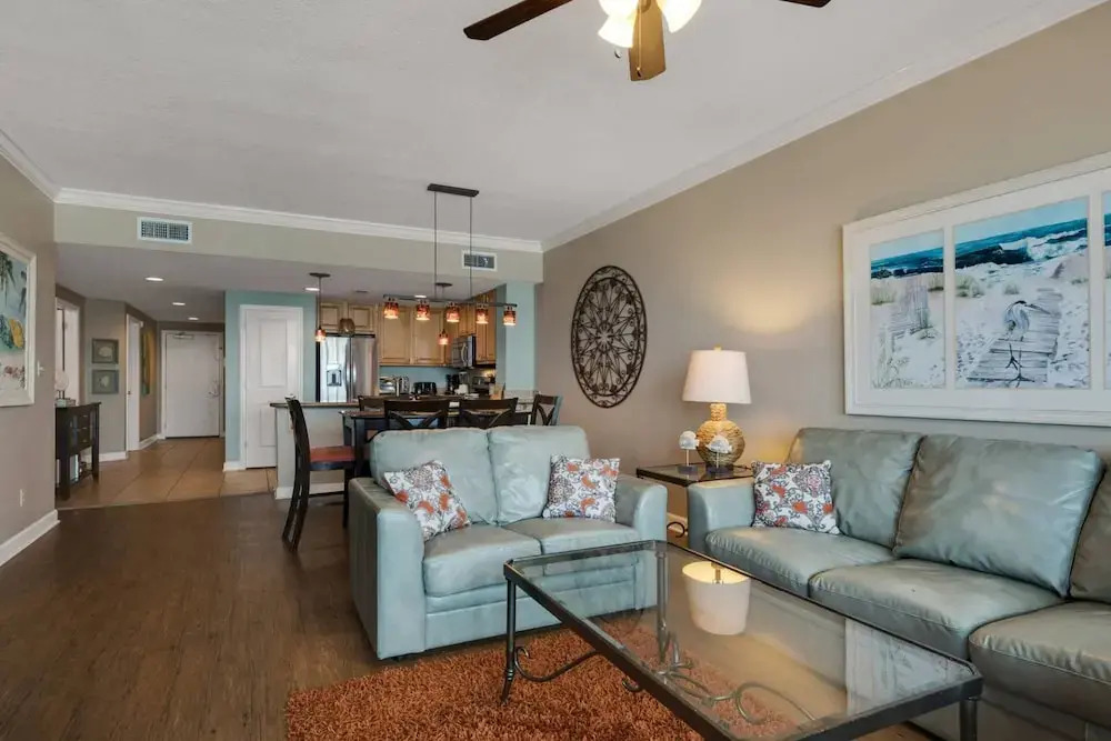Majestic Beach Towers Resort by Panhandle Getaways