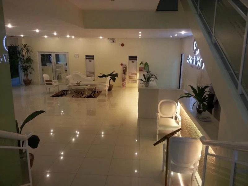 Parkway Hotel