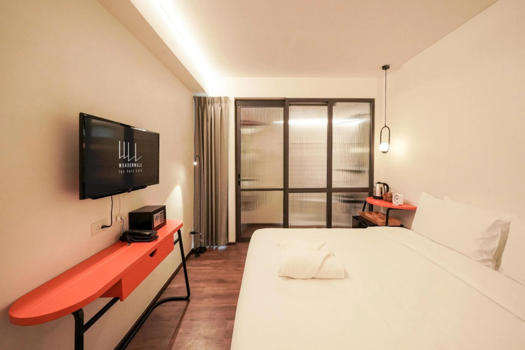 Wonderwall Hotel