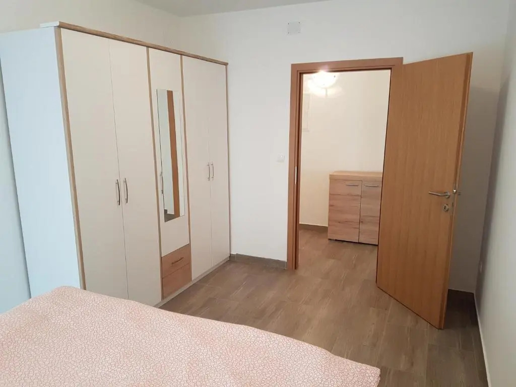 Apartments Eni