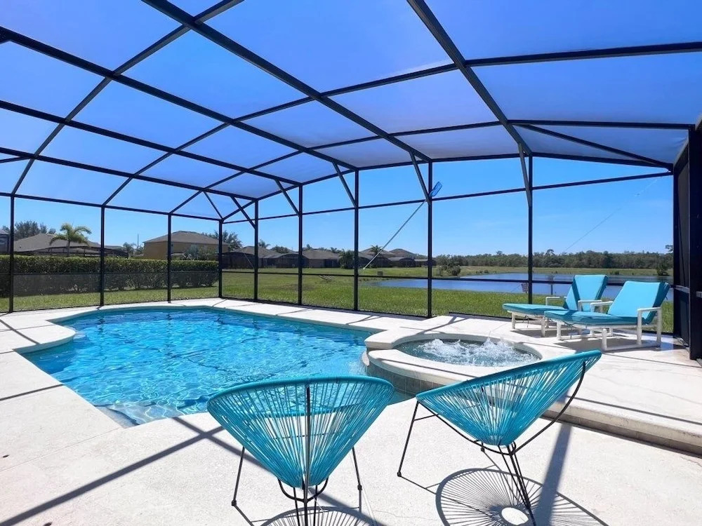 Lakeside 5bd Pool Hm Spa Gm Watersng-237ys 5 Bedroom Home by RedAwning