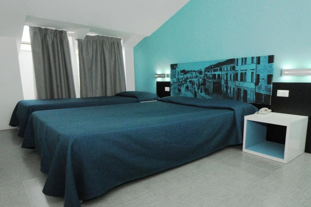 Hotel Mondial