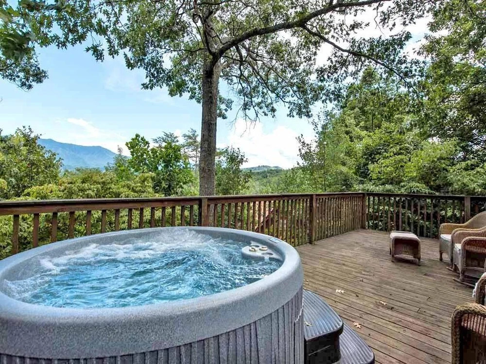 NeverEnding View 3 Bedroom Home with Hot Tub