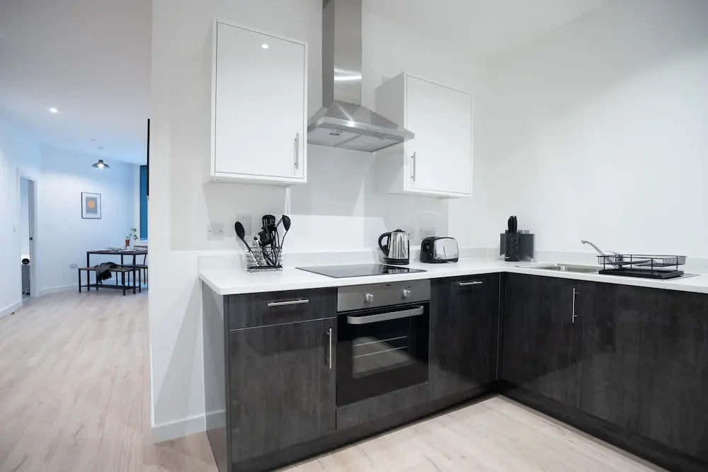 Luxe Apts PBoro Parking-Gym-Cinema
