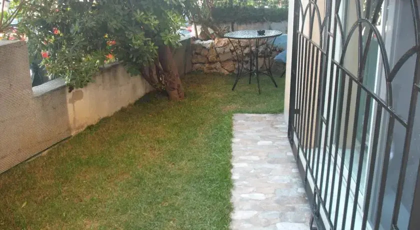 apartment ingresso indipendente con giardino privato 30mt. dal mare