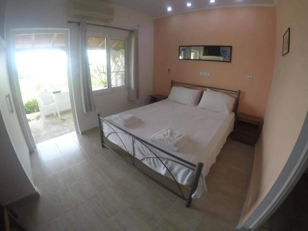 Snug Apartment in Mpenitses With Shared Pool