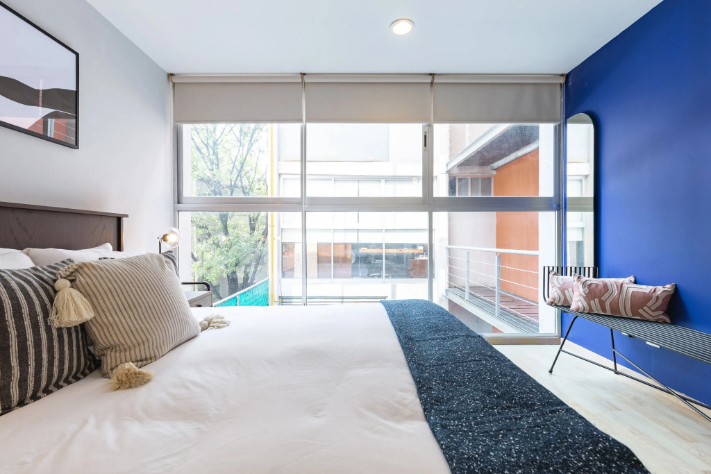 Bright 2BR Condesa Apartment With Balcony