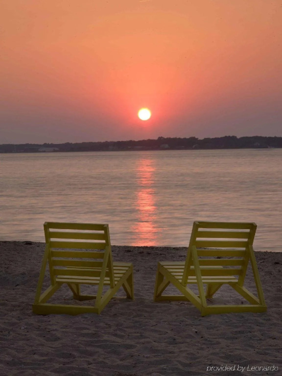 Sunset Beach Hotel