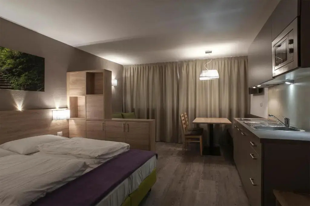 Residence Pradalago by Montana
