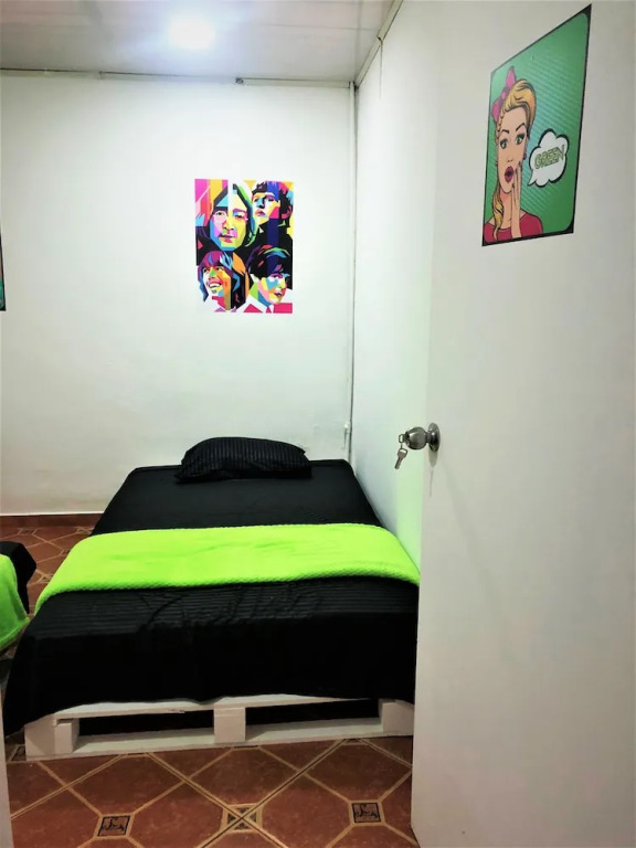 Casa Egos Pop Laureles