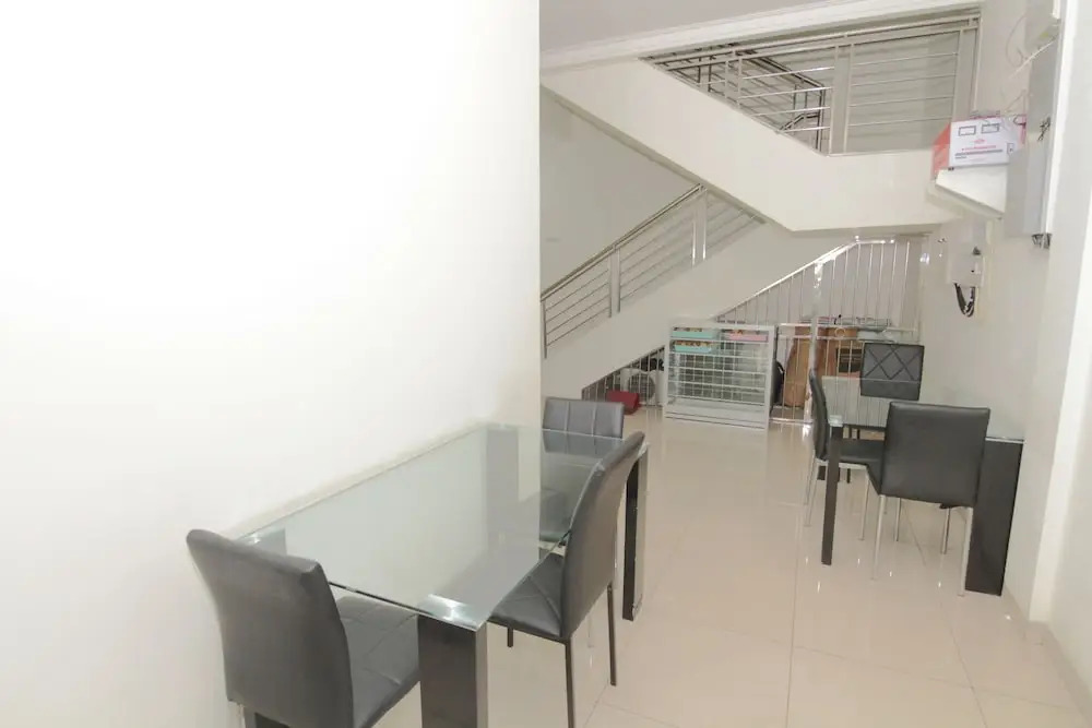 Airy Pecinan Kalikuping Utara 243 Semarang