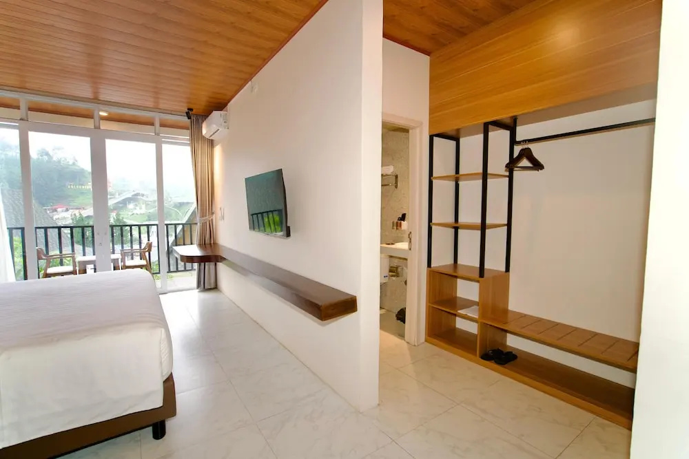 Gulala Azana Hotel & Resort Guci Tegal