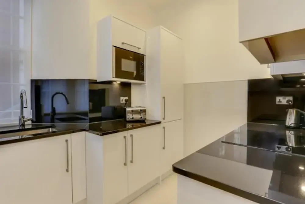 Luxury Mayfair 1 bed Apartment With A C
