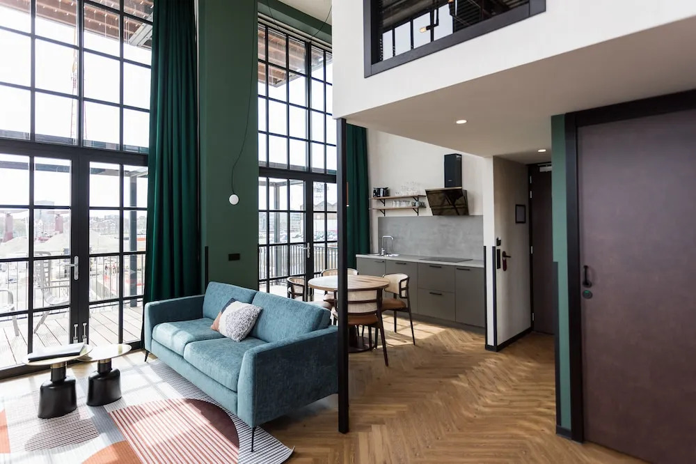 Hotel de Timmerfabriek I Kloeg Collection