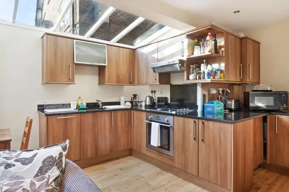 Cosy 2bed Skylight Apt W/patio in Clapham Junction