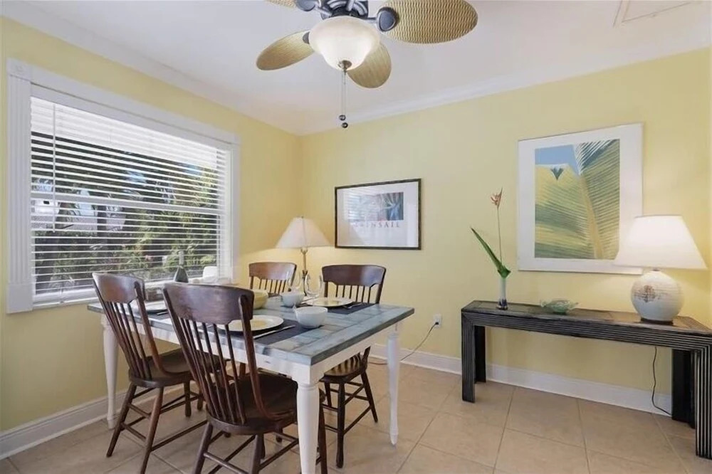 Island Haven 2 Bedroom Home by RedAwning
