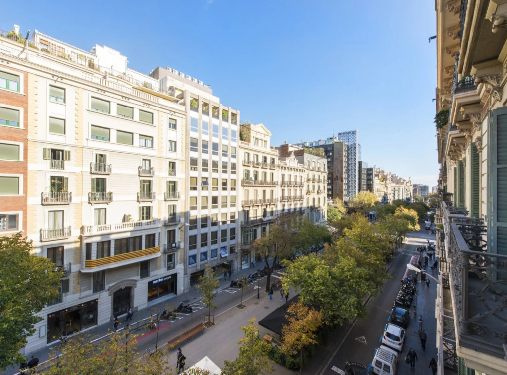 RAMBLA - Cozy Big Apartment