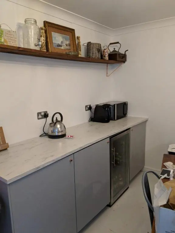 Sea views by beach - spacious 4 bed family house