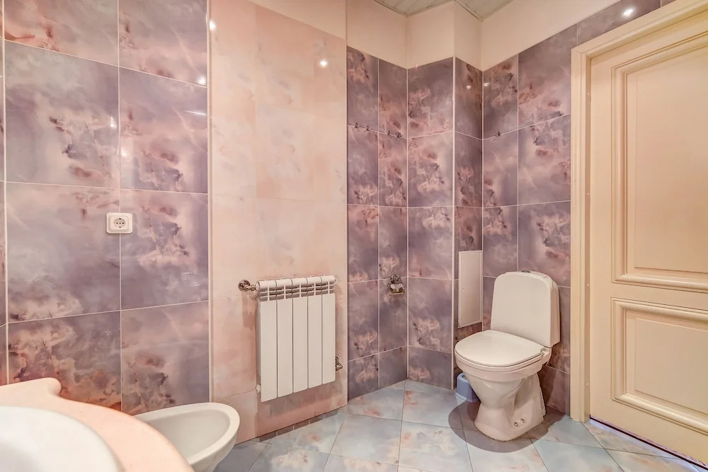 Home4day Spacious Apartment by the Hermitage