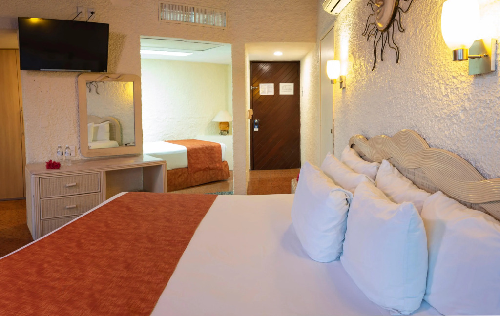 Cabo Blanco Hotel and Marina