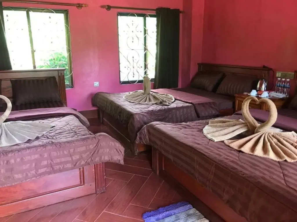 Gibbon Lodge