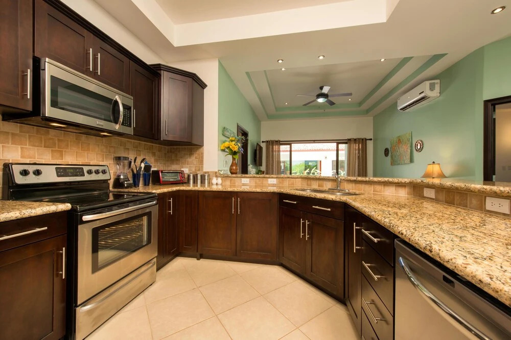 Brand-new 4BD Home With Pool - Ideal for Families