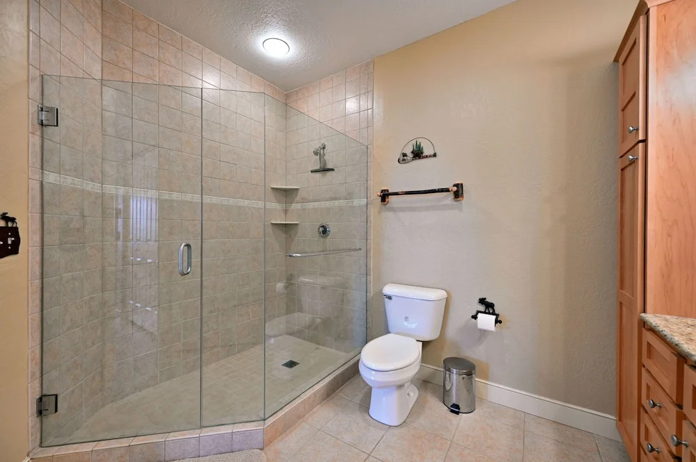 Unit 433a 1 Bd 1 Ba Condo 1 Bedroom Condo by RedAwning