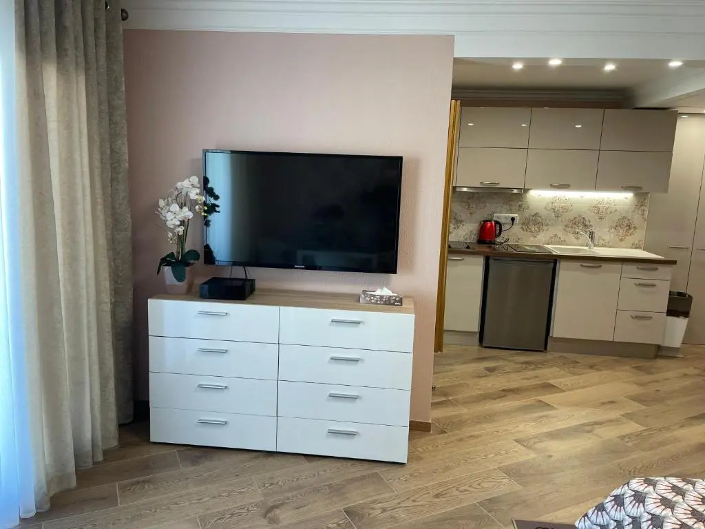Studio with Swimming Pool 80 Meters Near the Beach (Adults Only)