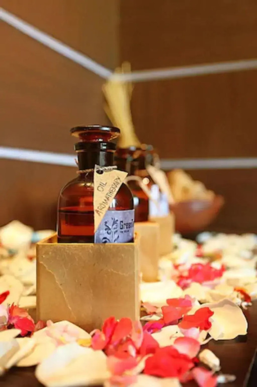 Golden Flower by KAGUM Hotels