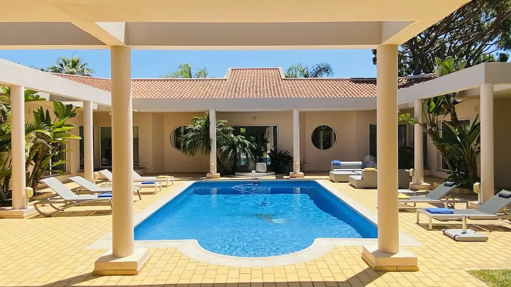 Seventies - Private Pool - 16 Guests - Quarteira