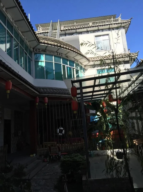Dali Biewen Inn