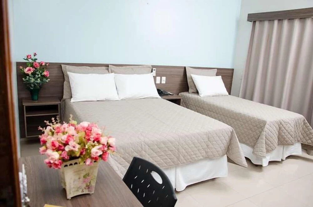 Serras Hotel